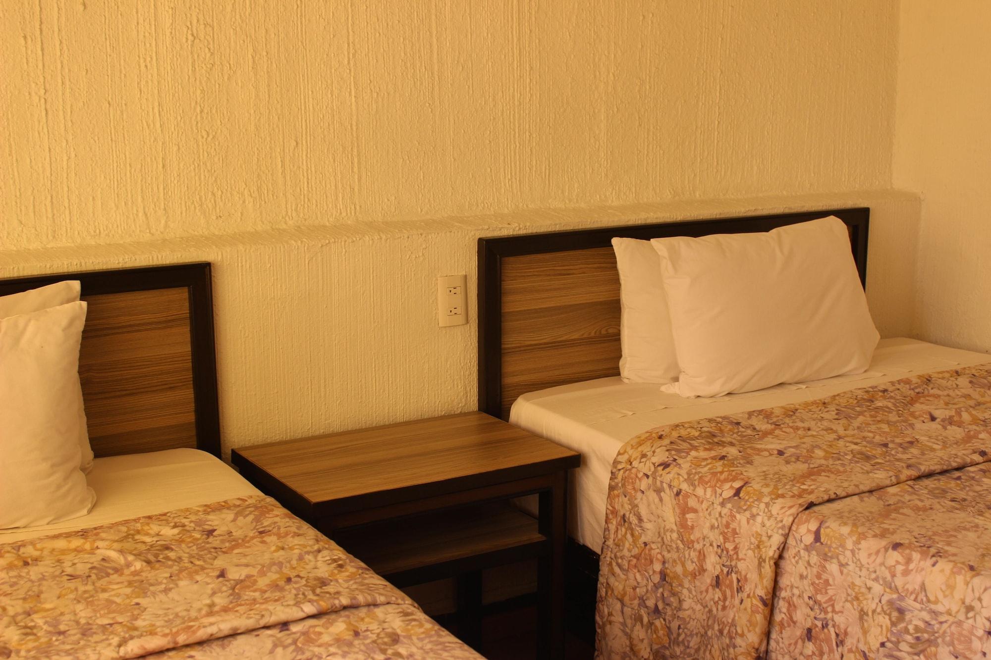 Oyo Nueva Galicia Hotel Guadalajara Buitenkant foto
