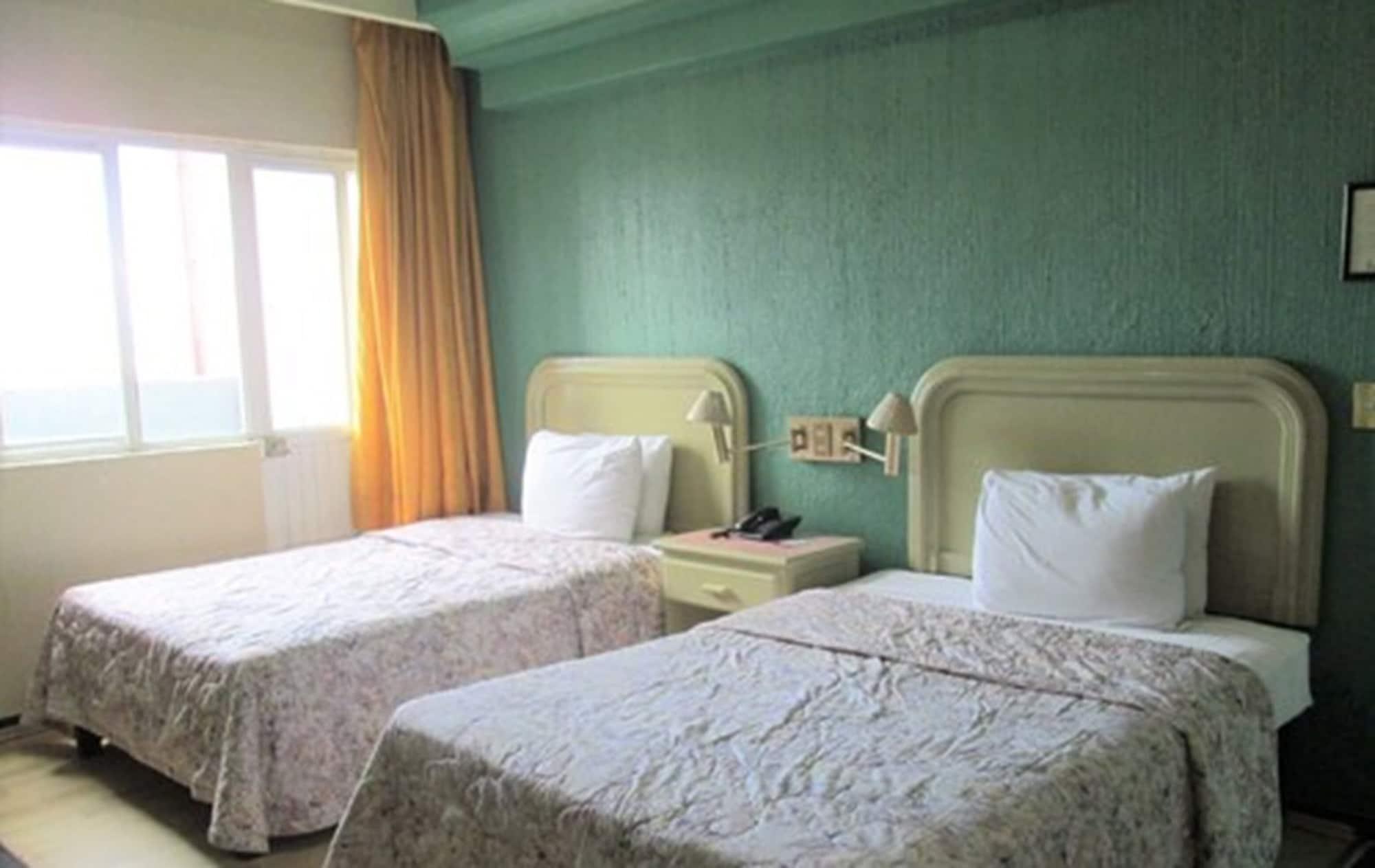 Oyo Nueva Galicia Hotel Guadalajara Buitenkant foto