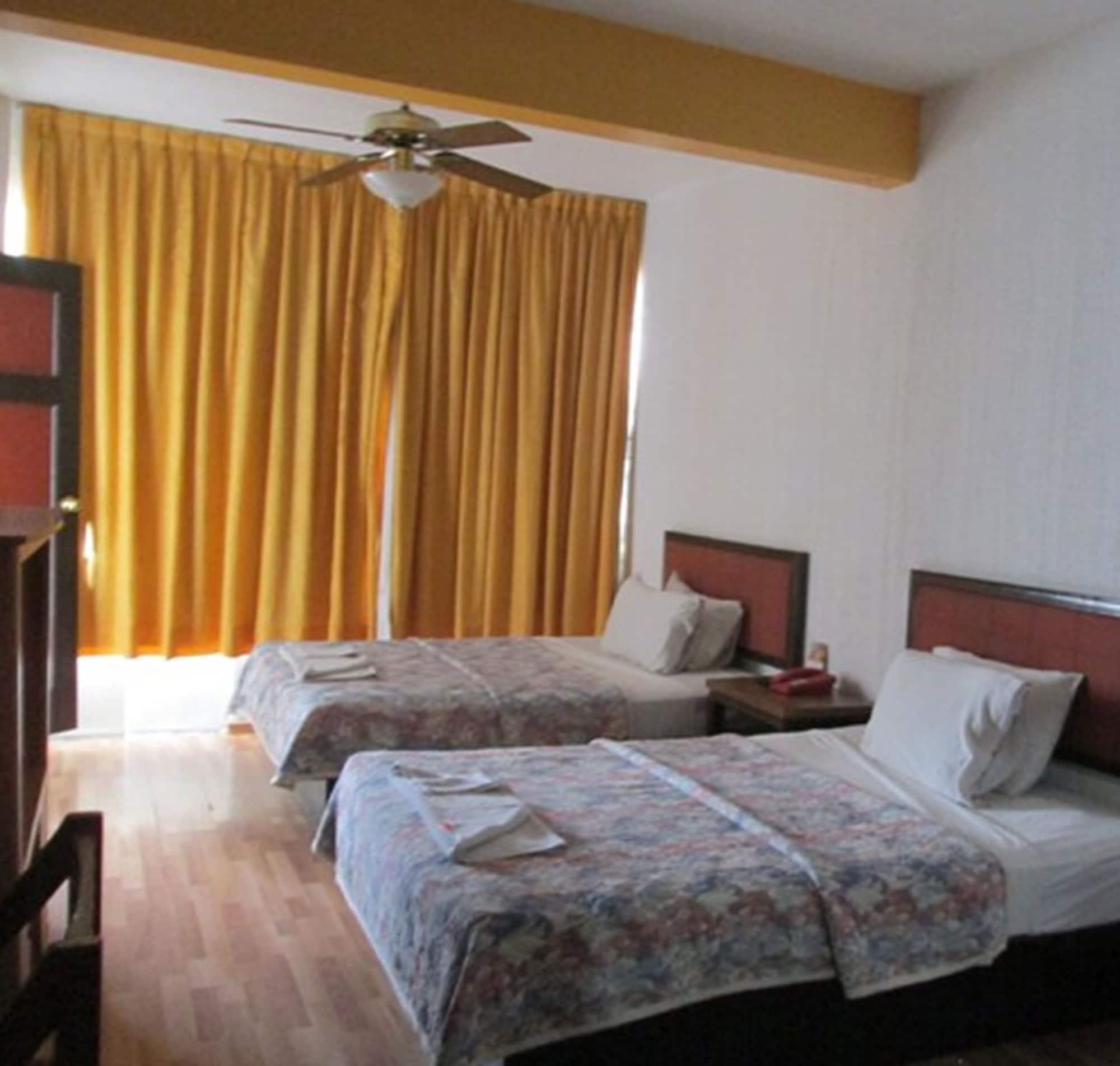 Oyo Nueva Galicia Hotel Guadalajara Buitenkant foto