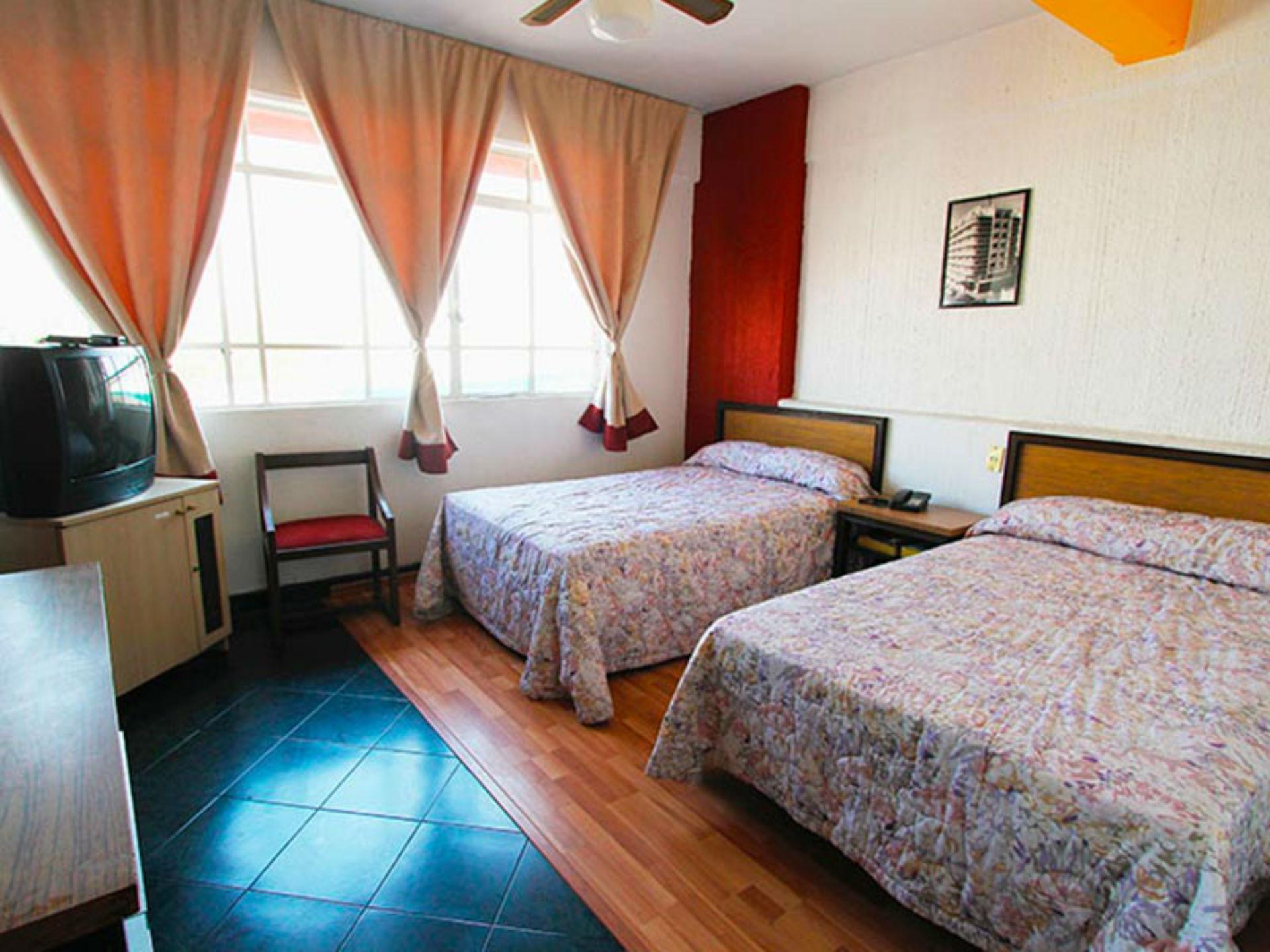 Oyo Nueva Galicia Hotel Guadalajara Buitenkant foto